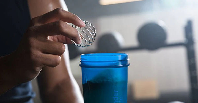 Shaker Bottle with Mixing Ball